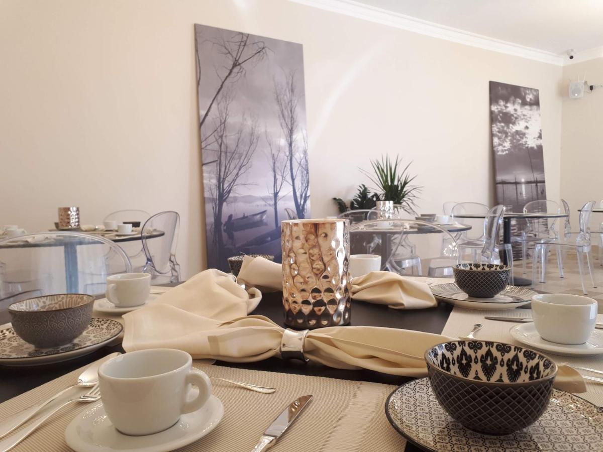 Isola Polvese Resort Кастильоне дел Лаго Екстериор снимка